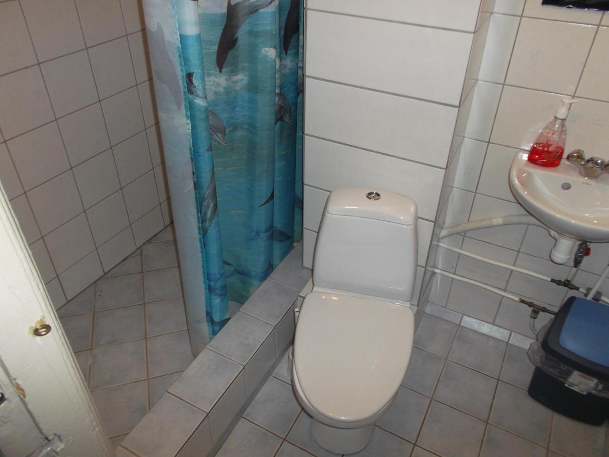 Single Room Shower